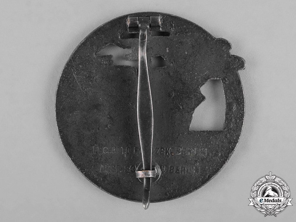 germany,_kriegsmarine._a_blockade_runner_badge_by_schwerin&_sohn_c18-041814