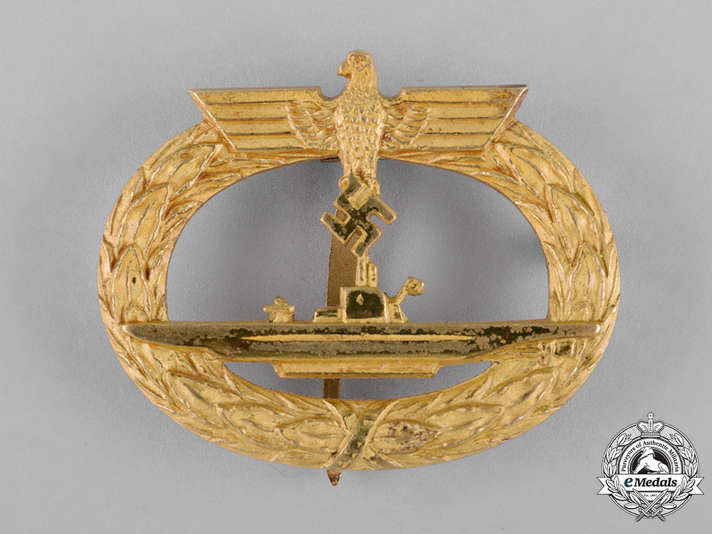 germany,_kriegsmarine._an_early_u-_boat_war_badge,_by_c._schwerin&_sohn_c18-041934
