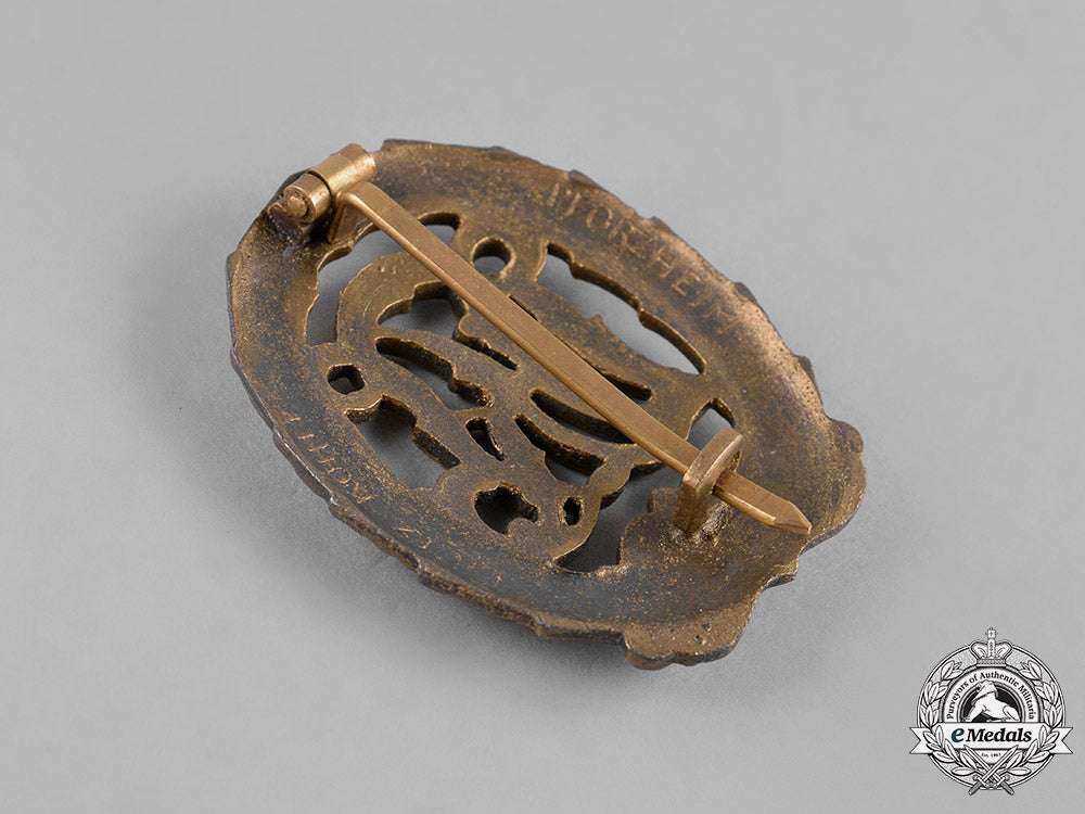 germany,_drl._a_group_of_drl_sports_badges_c18-042140_2