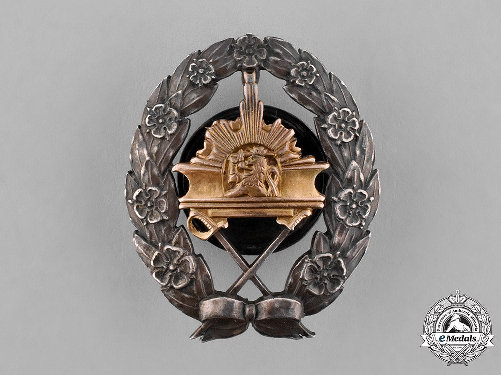 germany,_luftwaffe._the_eagle_order_award_documents&_estonian_pilot_school_badge_of_hauptmann_otto_olavi_lumiala_c18-042152