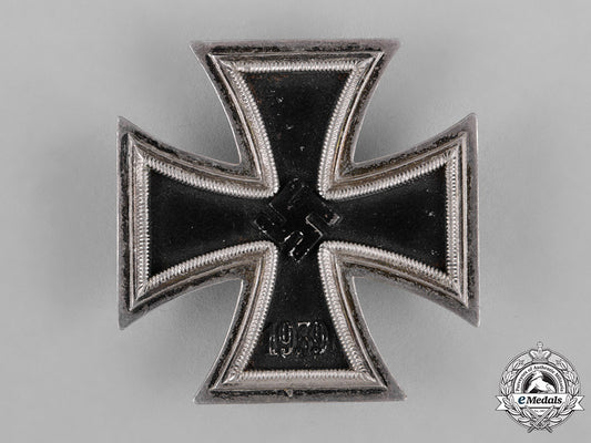 germany,_wehrmacht._an_iron_cross1939_i_class_c18-042168