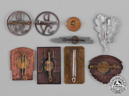 germany,_third_reich._a_lot_of_second_war_period_day_badges_c18-042246