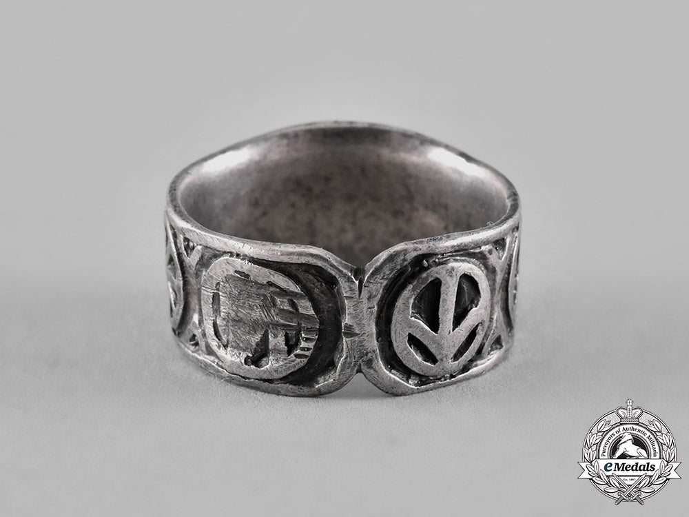 germany,_third_reich._a_patriotic_german_ring_c18-042253_1