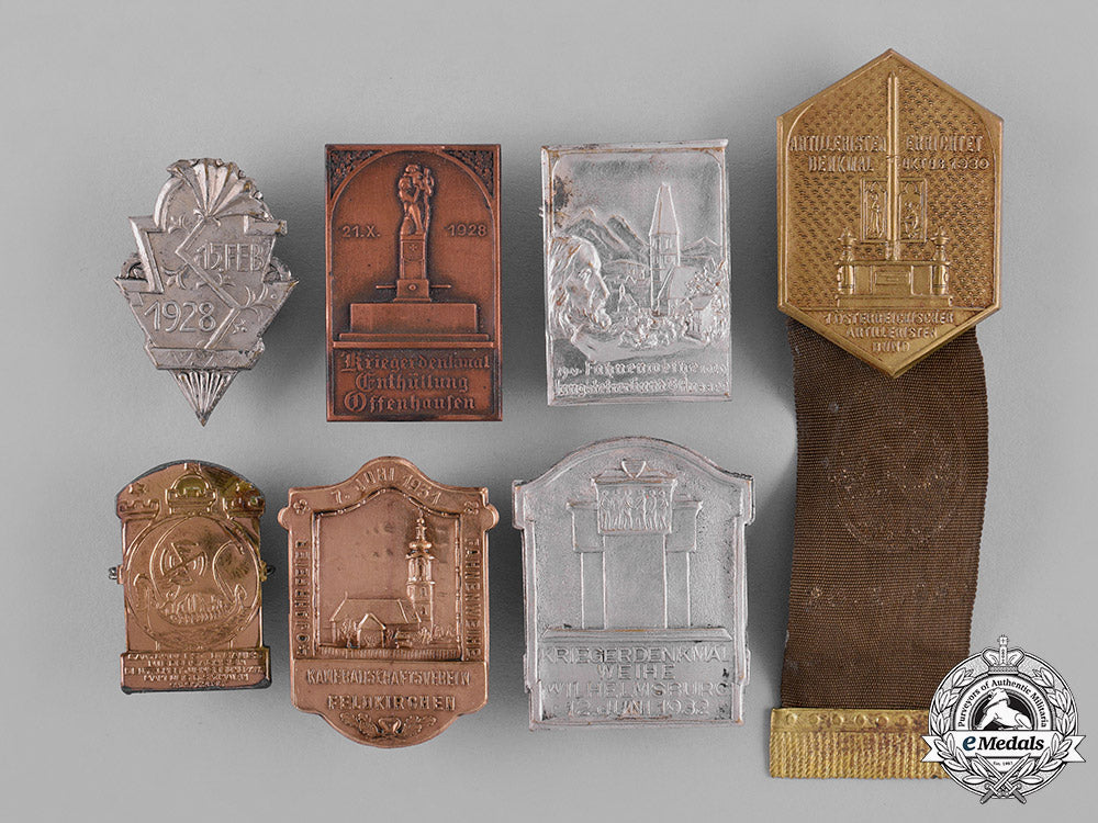 germany,_weimar._a_lot_of_second_war_period_day_badges_c18-042263