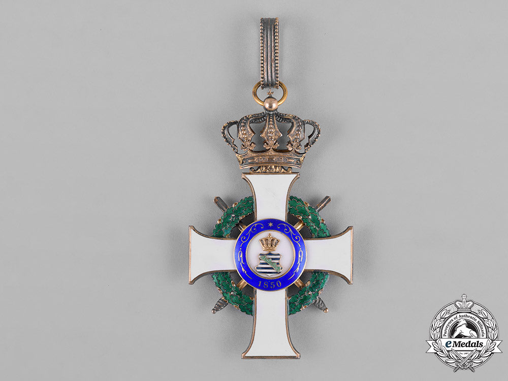 saxony,_kingdom._an_albrecht_order,_commander’s_cross_with_swords,_c.1915_c18-042380