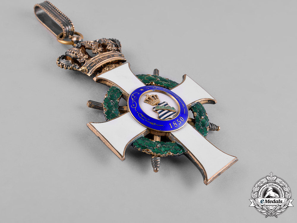saxony,_kingdom._an_albrecht_order,_commander’s_cross_with_swords,_c.1915_c18-042381