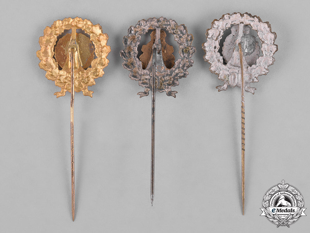 germany,_imperial._a_lot_of_three_first_war_period_veterans_stick_pins_c18-042468