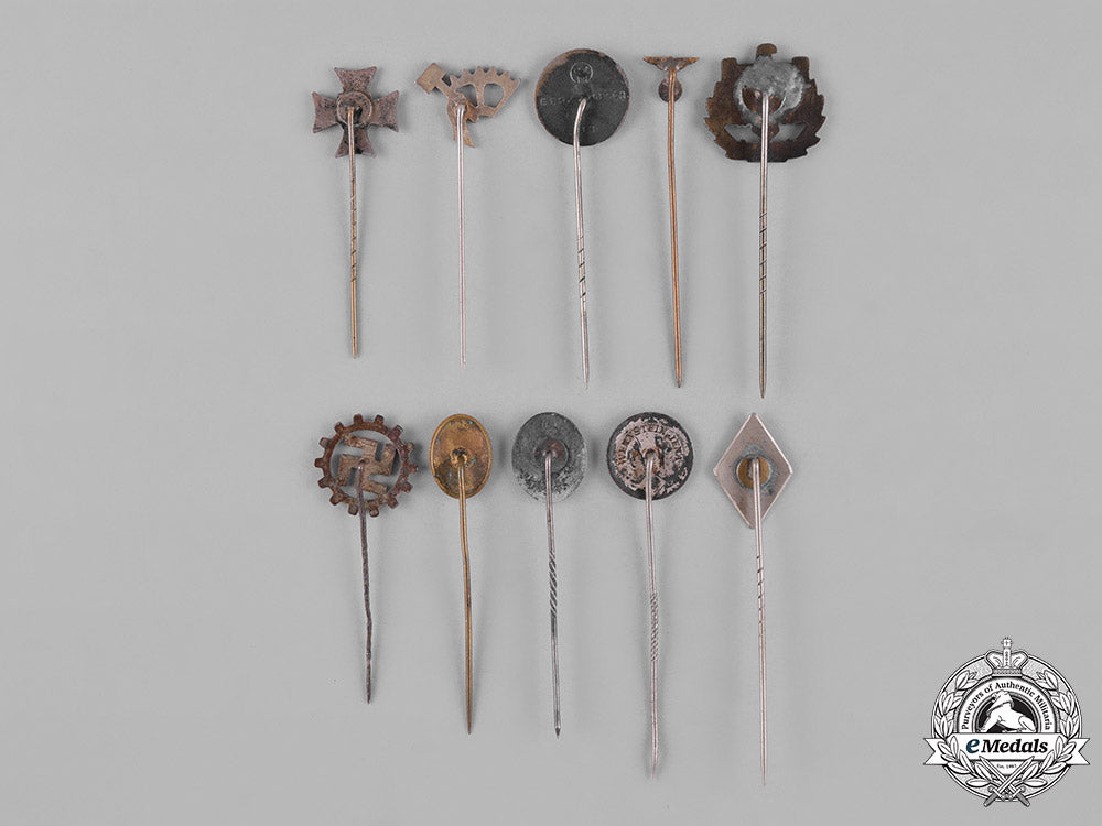 germany,_third_reich._a_lot_of_third_reich_period_stick_pins_c18-042492