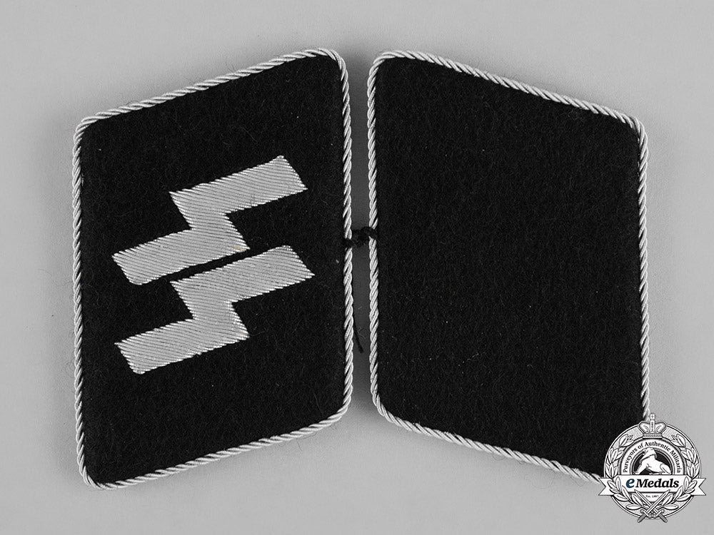 germany,_ss._a_mint_pair_of_ss-_mann_collar_tabs_c18-042501