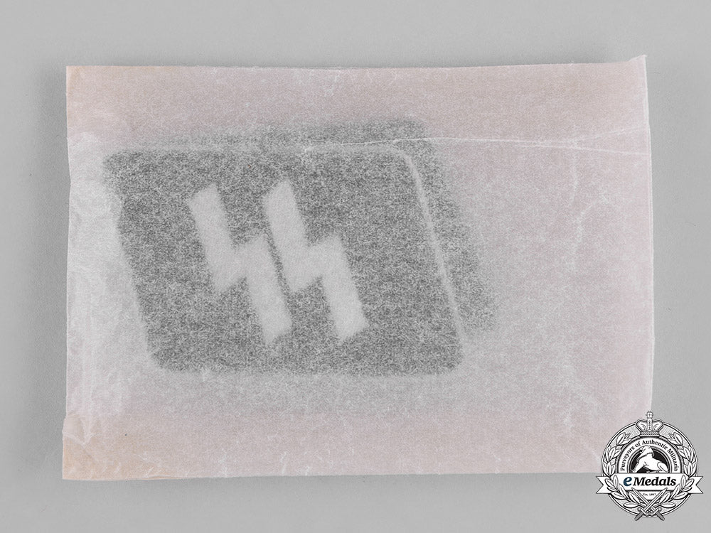 germany,_ss._a_mint_pair_of_ss-_mann_collar_tabs_c18-042503