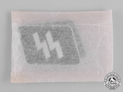 germany,_ss._a_mint_pair_of_ss-_mann_collar_tabs_c18-042503