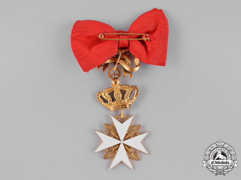 international._a_sovereign_military_hospitaller_order_of_saint_john_of_jerusalem,_breast_badge,_c._c18-042565
