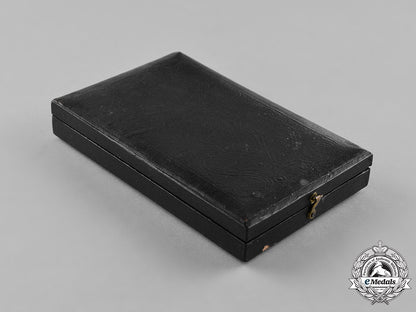 united_states._a_congressional_medal_of_honour_case_of_issue,_type_i_c18-042639