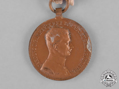 austria,_empire._two_bravery_medals,_by_kautsch,_c.1917_c18-042689