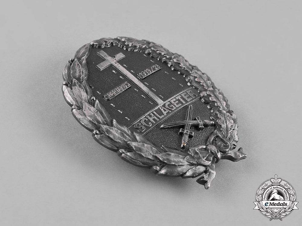 germany,_weimar._a_freikorps_schlageter_badge,_second_type,_by_paul_küst_c18-042820