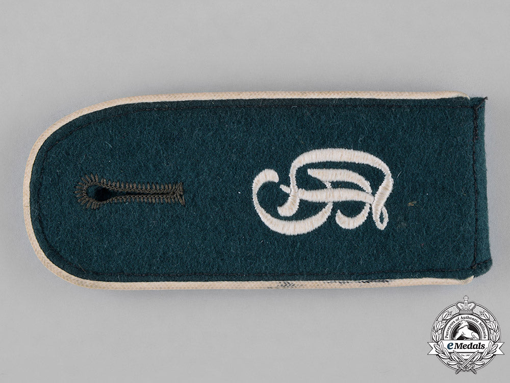 germany,_heer._a_großdeutschland_division_infantry_em_shoulder_strap_c18-042940