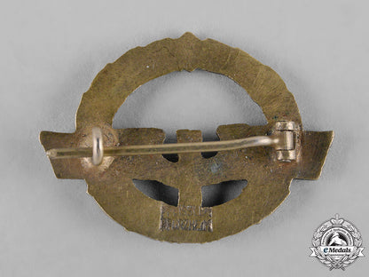 germany,_reichsbahn._a_very_rare_german_female_railway_staff_service_badge,_gold_grade,_c.1944._c18-042952