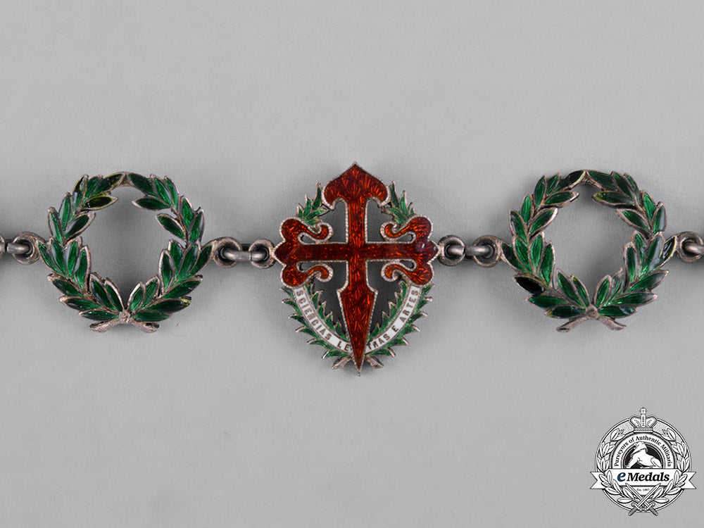 portugal,_republic._an_order_of_st._james_of_the_sword(_gcse),_collar,_by_adrien_chobillon,_c.1920_c18-042990_1