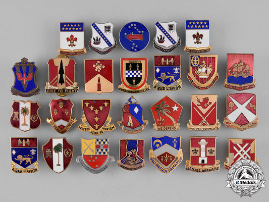 united_states._thirty-_nine_regimental_insignia_badges_c18-043066