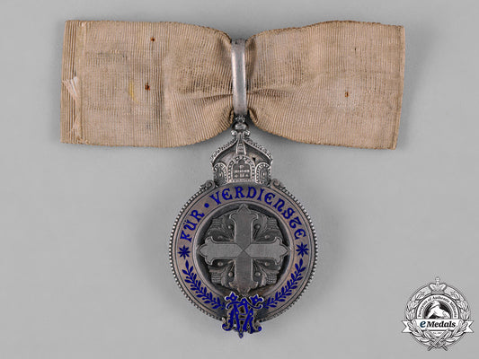 prussia,_kingdom._a_rare_variant_of_a_prussian_ladies_merit_cross,_silver_grade,_c.1900_c18-043073_1_1