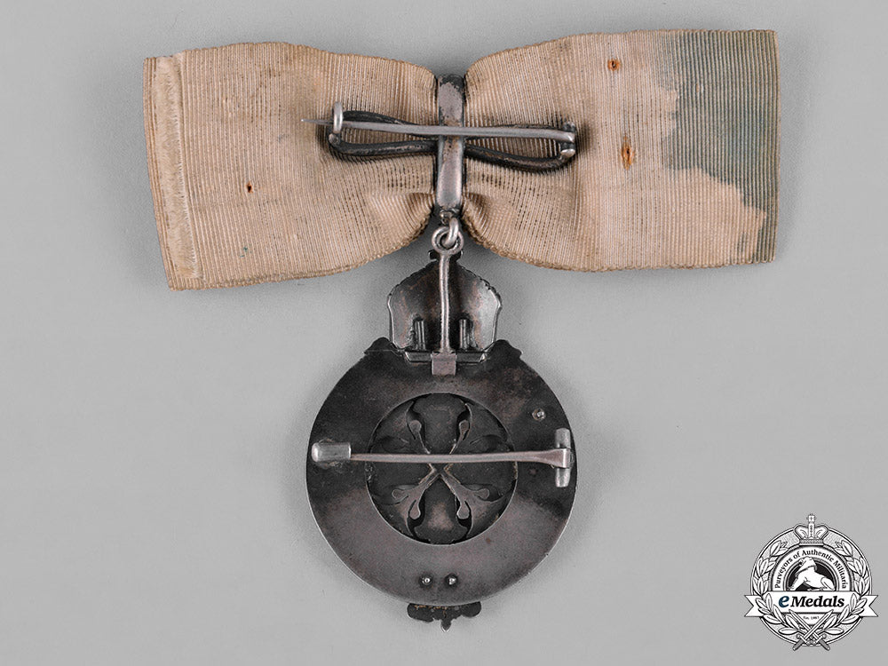 prussia,_kingdom._a_rare_variant_of_a_prussian_ladies_merit_cross,_silver_grade,_c.1900_c18-043074_1_1