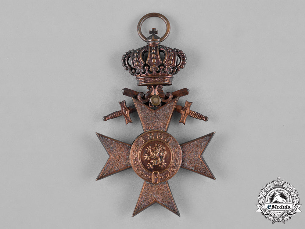 bavaria,_kingdom._a_military_merit_cross,_iii_class_with_swords&_crown,_by_jacob_leser,_c.1914_c18-043093