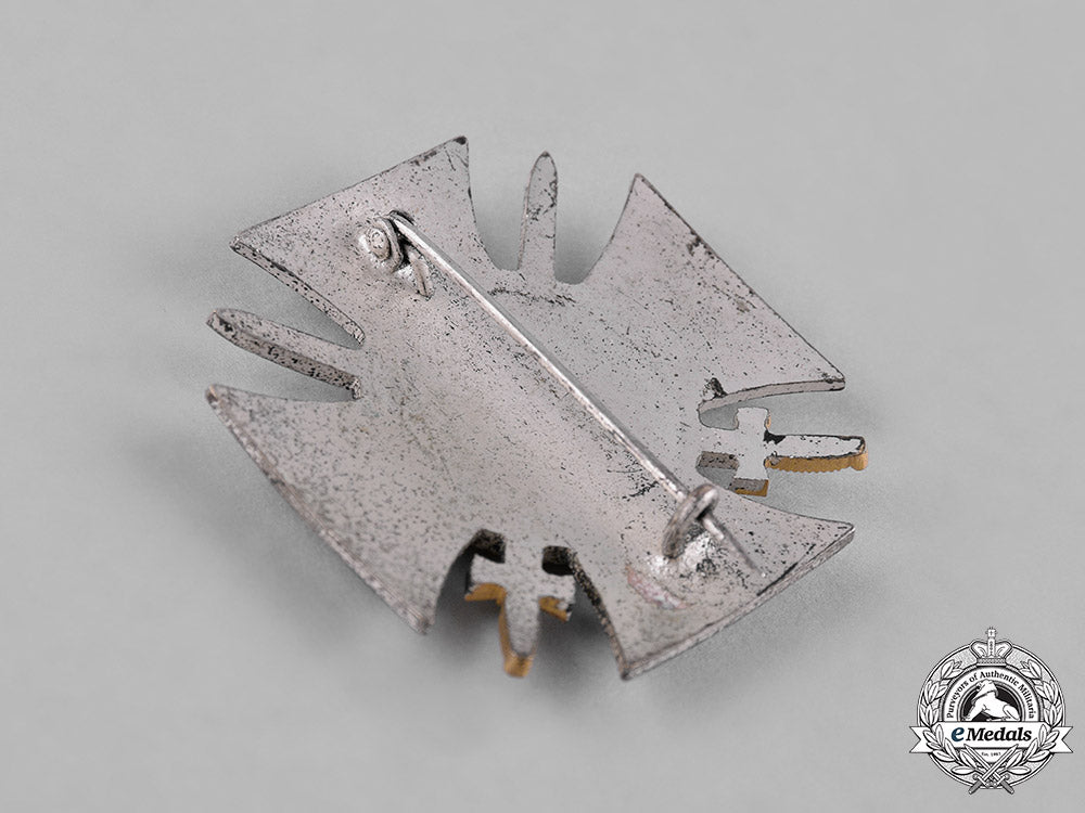 germany,_imperial._a_first_world_war_veteran_badge_c18-043115