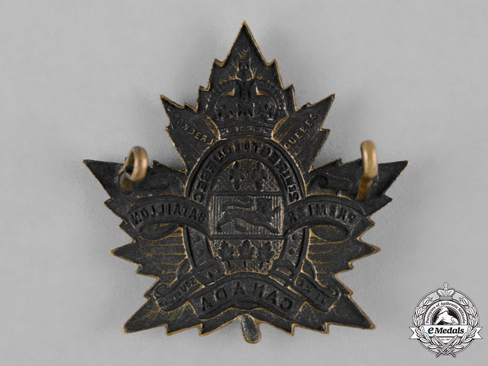 canada._a2_nd_quebec_regiment,1_st_depot_battalion_cap_badge,_type_i_with_french_legends_c18-043267