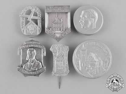 germany,_third_reich._a_lot_of_second_war_period_day_badges_c18-043340