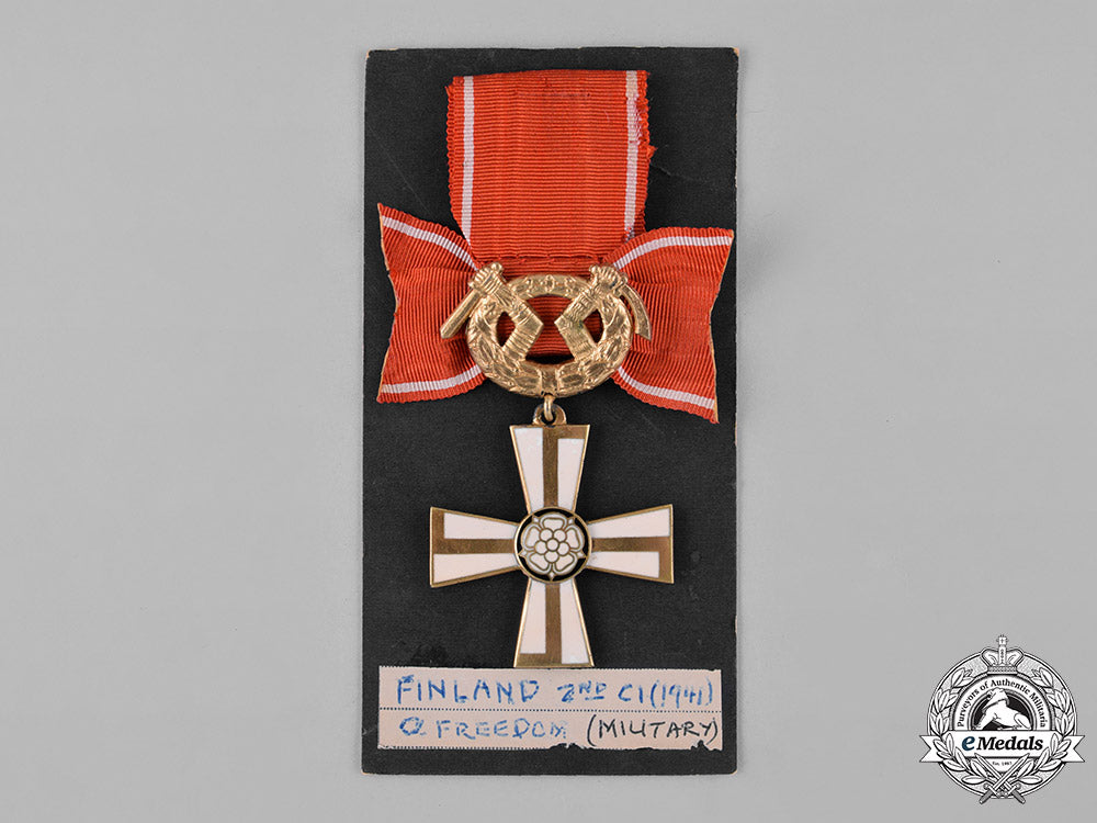 finland,_republic._an_order_of_the_cross_of_liberty,_ii_class,_c.1942_c18-043522_1_1_1_1_1_1