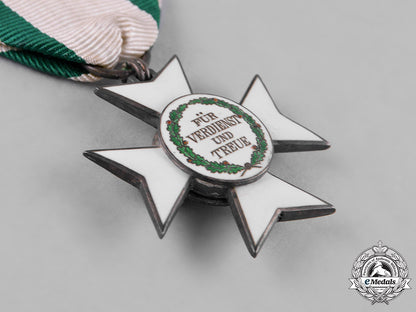 saxony,_kingdom._a_civil_merit_order,_ii_class_knight,_c.1910_c18-043568