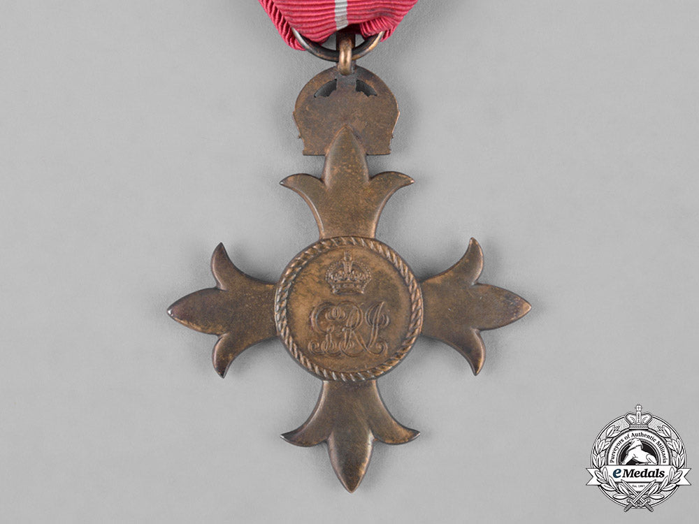 united_kingdom._a_most_excellent_order_of_the_british_empire,_officer_badge,_obe,_military_division_c18-043618
