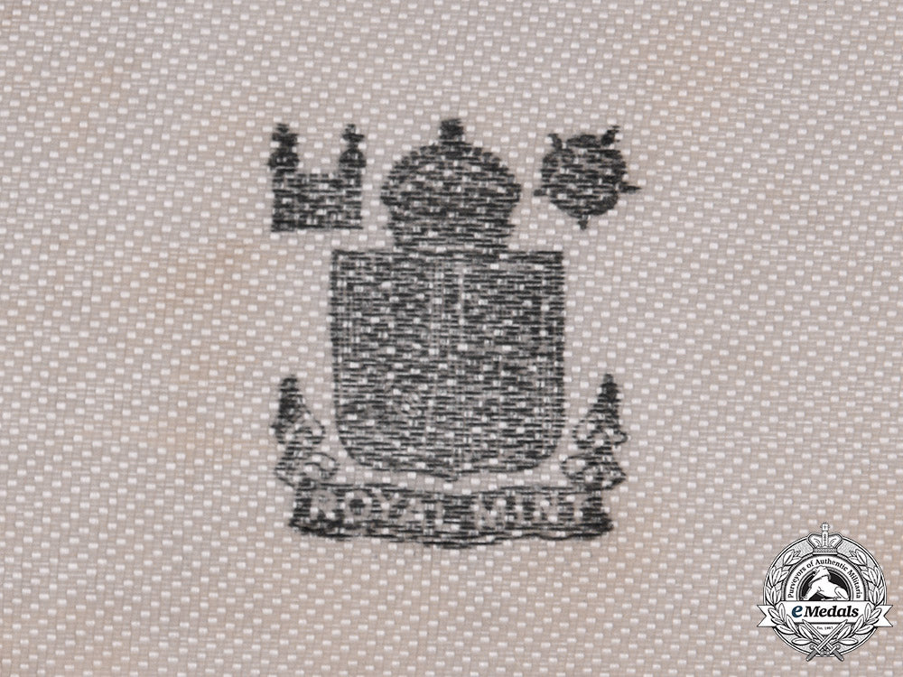 united_kingdom._a_most_excellent_order_of_the_british_empire,_officer_badge,_obe,_military_division_c18-043624