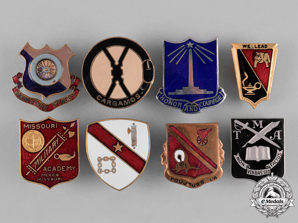 united_states._forty-_eight_regimental_insignia_badges_c18-043750