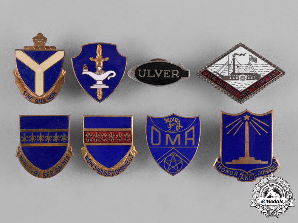 united_states._forty-_eight_regimental_insignia_badges_c18-043752