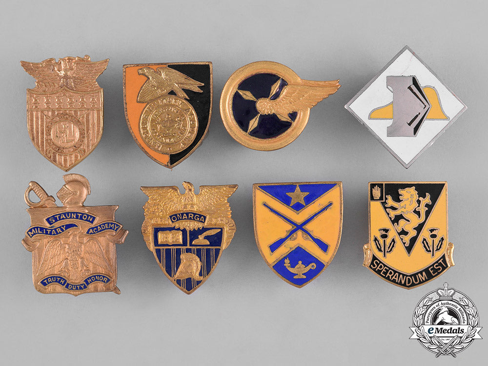 united_states._forty-_eight_regimental_insignia_badges_c18-043754
