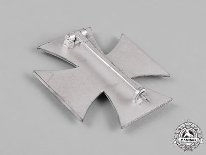 germany,_wehrmacht._a1939_iron_cross_i_class_with_case_c18-043807