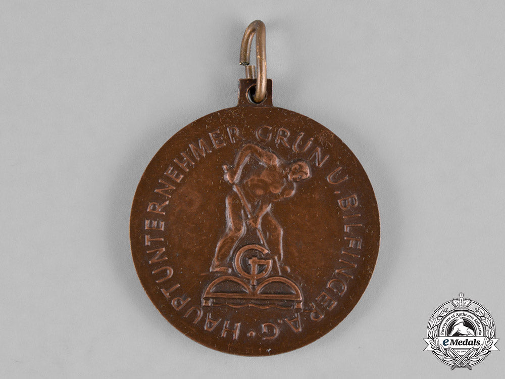 germany,_third_reich._a1938_west_wall_construction_participation_medal_c18-043835