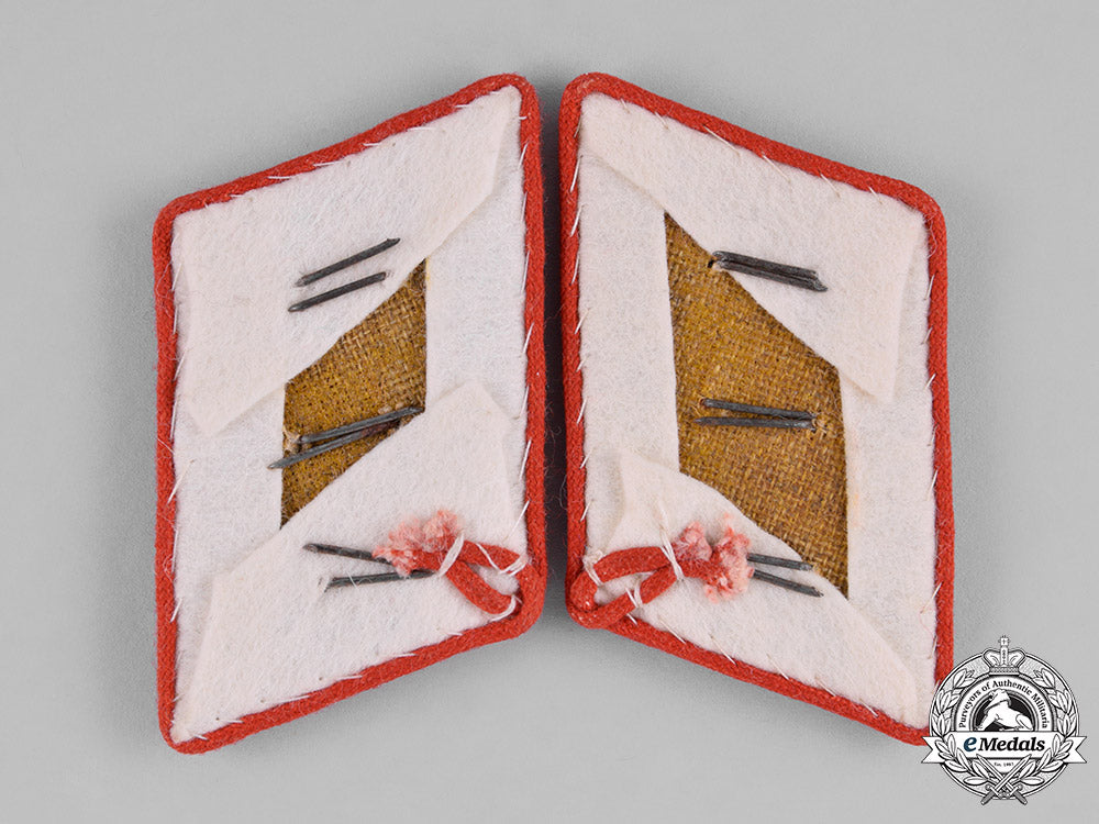 germany,_luftwaffe._a_pair_of1_st_paratroop_panzer_division_hermann_göring_feldwebel’s_collar_tabs_c18-043855_1_1