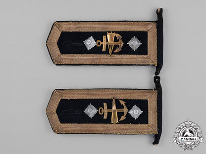 germany,_kriegsmarine._a_pair_of_oberfeldwebel_blocking_weapons_mechanic_shoulder_strap_c18-043874_1_1