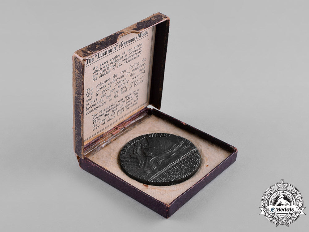 united_kingdom._an_rms_lusitania_propaganda_medal_c18-043944