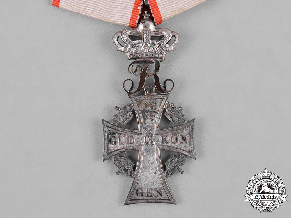 denmark,_kingdom._an_order_of_dannebrog,_silver_cross,_frederick_vii,_c.1850_c18-044087_1