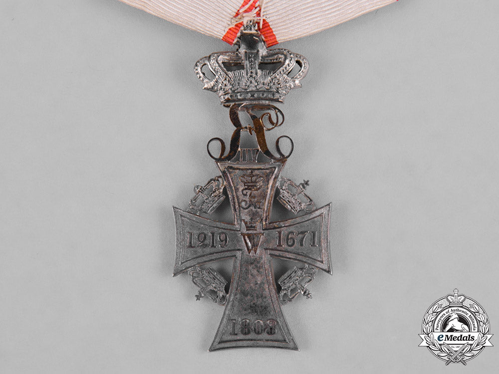 denmark,_kingdom._an_order_of_dannebrog,_silver_cross,_frederick_vii,_c.1850_c18-044088_1