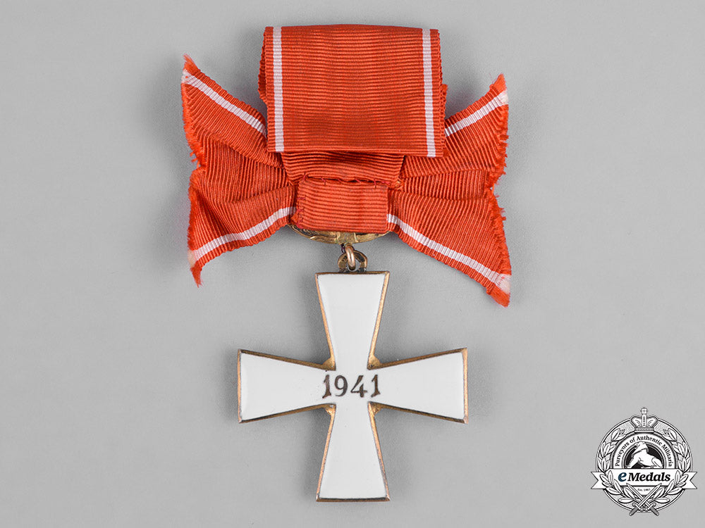 finland,_republic._an_order_of_the_cross_of_liberty,_military_division,_ii_class_c18-044161