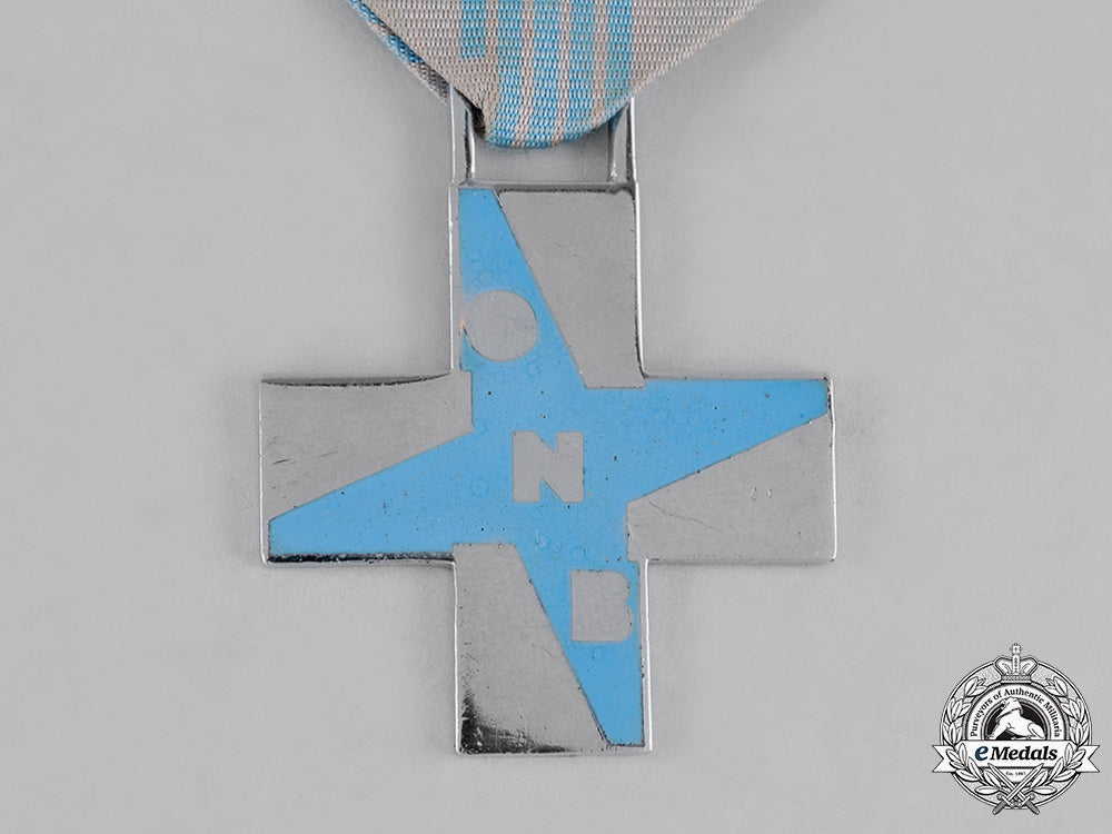 italy,_kingdom._a_fascist_youth"_opera_nazionale_balilla"(_onb)_cross_of_merit_for_girls_c18-044283