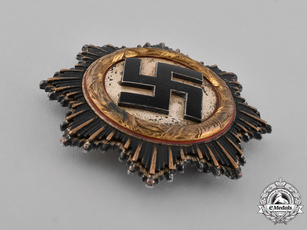 germany,_wehrmacht._a_german_cross_in_gold,_by_otto_klein&_co._c18-044304