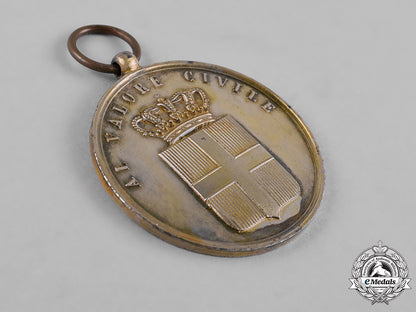 italy,_kingdom._three_medals_of_valour_c18-044398