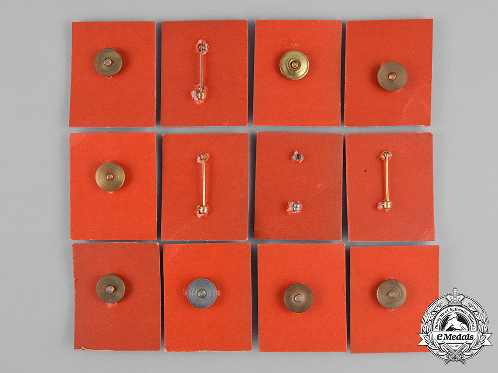 united_states._forty-_nine_regimental_school_insignia_badges_c18-044558