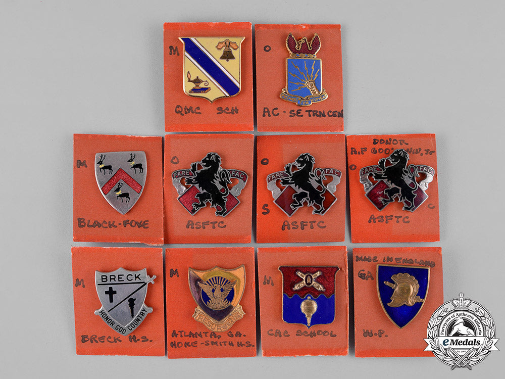 united_states._forty-_nine_regimental_school_insignia_badges_c18-044561