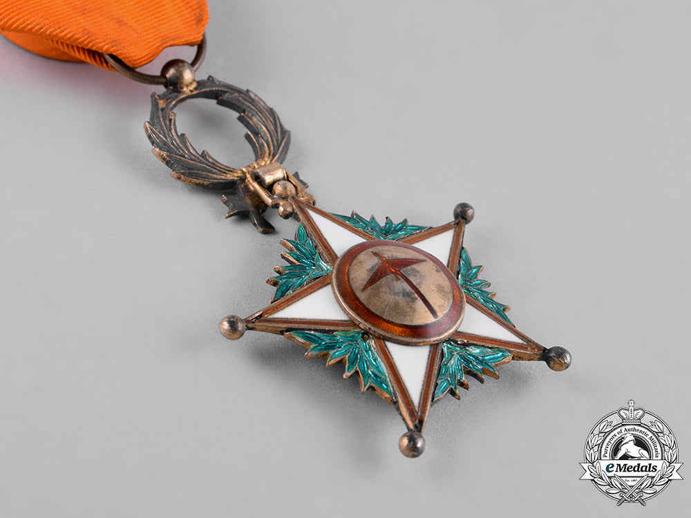 morocco,_french_protectorate._an_order_of_ouissam_alaouite,_iv_class_officer,_c.1935_c18-044610